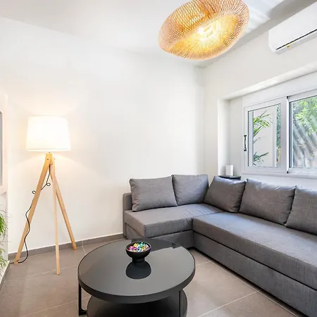 Апартаменти Aram's Port House *